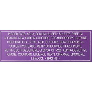 Get ready to turn your bath into a bubbly paradise with this set of 4 luxurious 500ml bubble bath bottles in a variety of irresistible scents! Treat yourself to a spa-like experience at home 🛁💕 #bubblebath