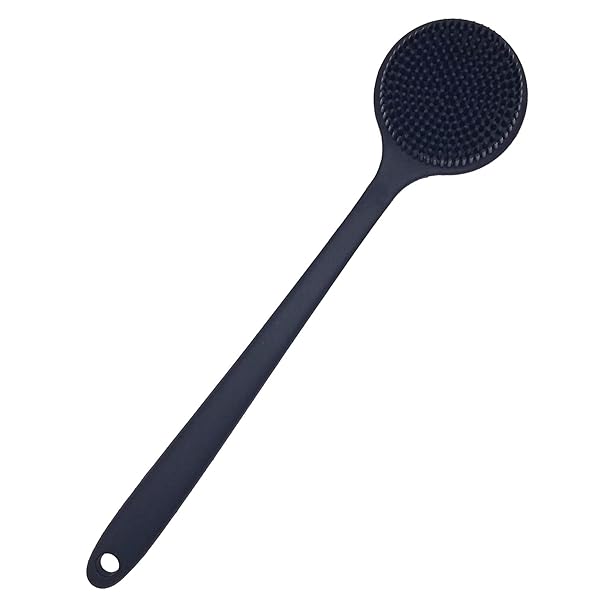 3c2138a0e79f4862b0f55d13130dfe07tplv-tulkllf4y5-origin-jpeg.jpeg Long handle silicone back scrubber for the ultimate shower experience! Say goodbye to rough scrubbing and hello to smooth, soft skin. Available in sleek black. #shower #skincare #bathandbody #softskin #selfcare