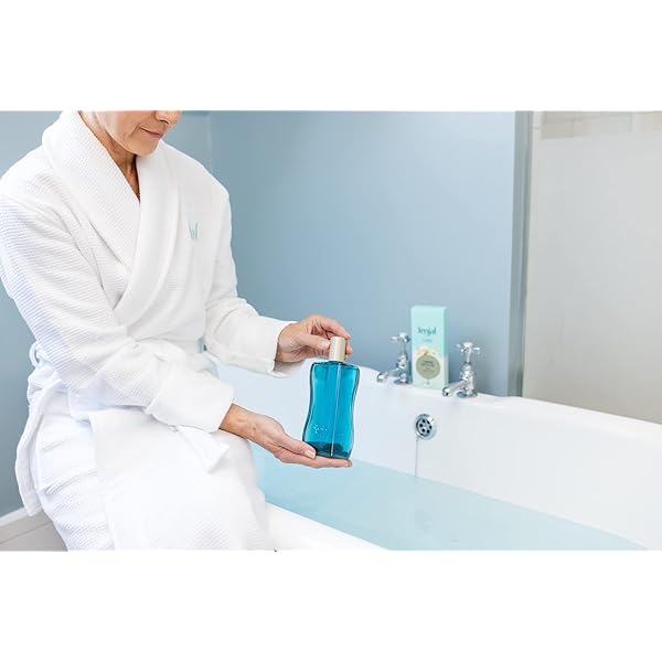 3e3d2ae3d98047ae9c38ff27fe48014ftplv-tulkllf4y5-origin-jpeg.jpeg Get that luxurious glow with this creme bath oil! Cleanses and nourishes your skin in just 125 ml 🛁✨ #luxuryskincare #bathtime