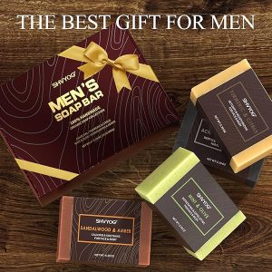 🚿 Upgrade your shower routine with these 4 natural men's soaps! 🌿 Exfoliate, cleanse, and moisturize with Sandalwood Amber, Mint, Charcoal, and Turmeric scents. Perfect for body