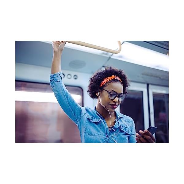 Stay fresh and confident for over 3 days with this powerful extra strength antiperspirant roll-on! Smell great with a fresh scent all day long. 💪🌿 #StayFresh #OdourProtection #PowerfulProtection