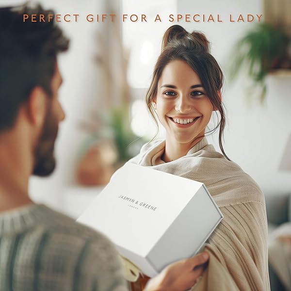 47d11fa06ec84257919ccf575f48b04btplv-tulkllf4y5-origin-jpeg.jpeg Ultimate Relaxation Birthday Treats for Her! 🌸 Indulge in 10 Luxe Pamper Hampers filled with Lavender Goodness. Organic Spa Sets for the perfect Self-Care Birthday! 💆♀️