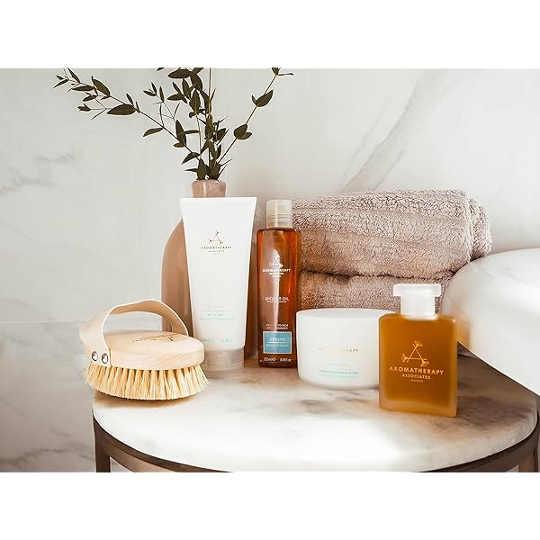 🚿✨Revive your mornings with this luxurious Shower Oil! 🌿 Energize and awaken with Grapefruit, Rosemary, and Juniper Berry essential oils. Transforming oil-to-milk formula for a spa-like experience at