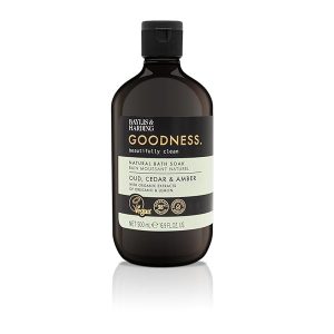 Luxurious bath soak with the perfect blend of Oud, Cedar, and Amber! 🛁✨ 500 ml each in a pack of 3, vegan friendly for a guilt-free pampering session! #bathgoals #vegan