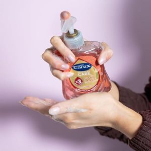 🌟Keep hands clean & moisturized with this antibacterial hand wash! Infused with macadamia oil for extra hydration. Get a bulk pack of 6 x 250ml for long-lasting protection!✨ #handcare #