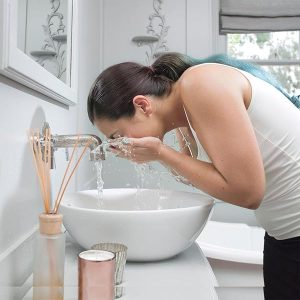 6577e621e0184bcbb3af31f4d2699a88tplv-tulkllf4y5-origin-jpeg.jpeg Get that glowing skin you've always wanted with this 3-in-1 beauty cream bar! Cleanse, moisturize, and nourish your skin with this sulphate-free bath soap. Perfect for daily use to keep your skin soft and smooth all