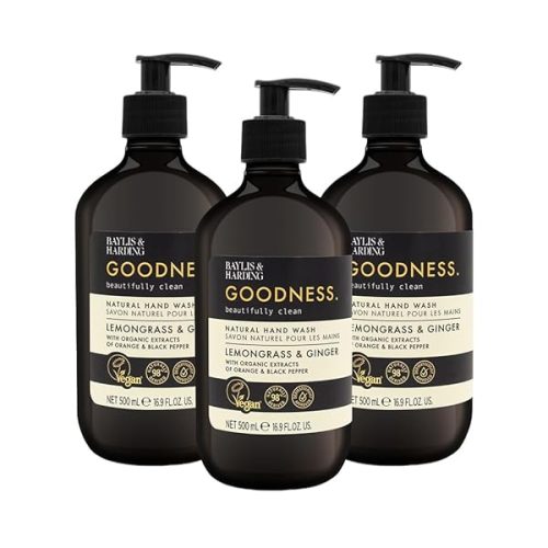 🌿✨ Keep your hands feeling fresh and clean with this invigorating Lemongrass & Ginger Hand Wash! 🍋🧼 500 ml pack of 3 - perfect for all you vegan babes out there! #