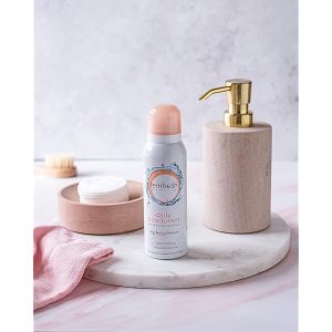 Stay fresh all day with this gentle intimate deodorant spray for women! Hypoallergenic with a long-lasting scent for ultimate freshness. Your skin will thank you! 💖 #FreshFeeling #HypoallergenicScent