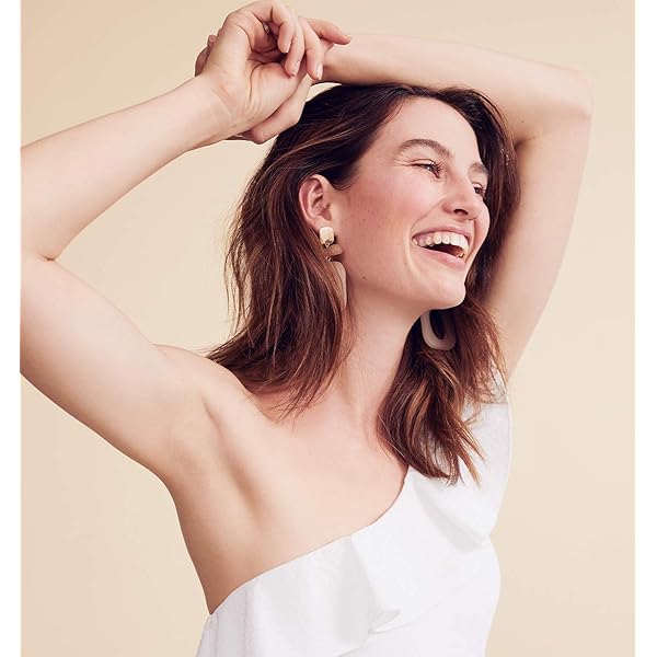 Stay fresh and confident all day with this powerful women's anti-perspirant spray! Get double the protection for up to 48 hours in a convenient 150ml size. #fresh #confidence #deodorant