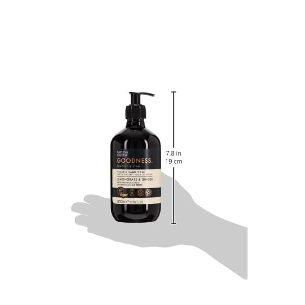 🌿✨ Keep your hands feeling fresh and clean with this invigorating Lemongrass & Ginger Hand Wash! 🍋🧼 500 ml pack of 3 - perfect for all you vegan babes out there! #