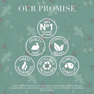 Get ready to spread holiday cheer with this adorable Winter Wonderland Festive Bauble! Perfect for gifting or decorating your own tree, and it's vegan friendly too! 🎄✨ #HolidayVibes #FestiveDecor #V