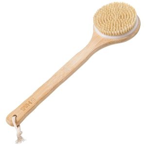 Get smooth, glowing skin with this long-handled body brush back scrubber! Say goodbye to dry skin and cellulite with natural bristles and exfoliate your back in the shower. #skincare #bodycare #exfoliate