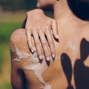 8ea7f8cc924a4499be174259bd144883tplv-tulkllf4y5-origin-jpeg.jpeg 🍋🌿 Refresh with this Citrus Scented Shower Gel! 🚿 250ml of Vegan & Biodegradable Goodness! ✨ Perfect for all skin types! #CleanBeauty