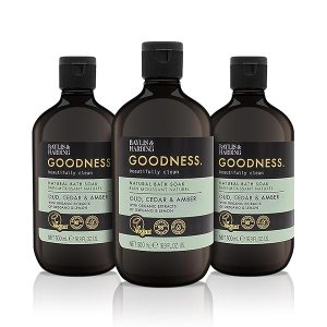 Luxurious bath soak with the perfect blend of Oud, Cedar, and Amber! 🛁✨ 500 ml each in a pack of 3, vegan friendly for a guilt-free pampering session! #bathgoals #vegan