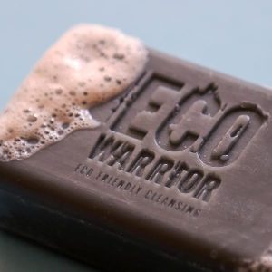 Get glowing skin with this vegan and cruelty-free soap bar! 🌿 Say goodbye to SLS and parabens while enjoying the benefits of moisturizing charcoal, grapeseed oil, and antibacterial tea tree essential oil. Plus, it's