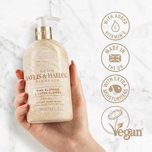 Transform your hand washing routine with this luxurious Pink Blossom and Lotus Flower Hand Wash! 🌸🌿 Pack of 3, perfect for staying clean and fresh all day. 🧼✨ #veganfriendly #handcare