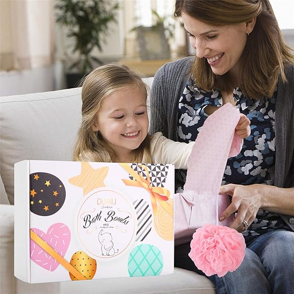 Get ready for a fun and fizzy bath time experience with these 6 amazing bath bombs! Packed with organic ingredients, essential oils, and kid-friendly fruity scents. Plus, a bonus bathing mesh ball for extra fun! #Bath