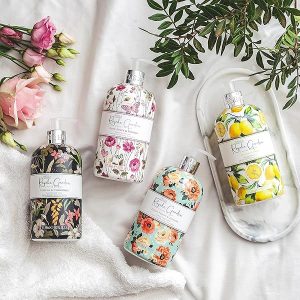 🌿🌼 Luxe Hand Wash Bundle 🌼🌿 6 Bottles of Vegan-Friendly Verbena & Chamomile Hand Wash! Keep your hands soft and smelling fresh with this garden-inspired formula! #hand