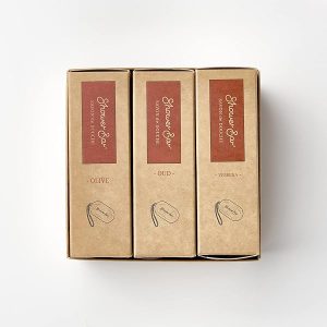 Get that luxurious spa experience at home with this eco-friendly vegan Oud scented shower soap on a rope! Say goodbye to plastic waste and hello to soft, moisturized skin. #showergoals #veganbeauty #ecofriendly