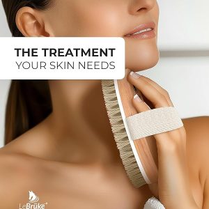 Get glowing skin with this Dry Body Brush! 🌟 Comes with a handy storage bag for on-the-go exfoliation. Say goodbye to dead skin and hello to smooth, radiant skin! #skincare #exfoliate #glowings