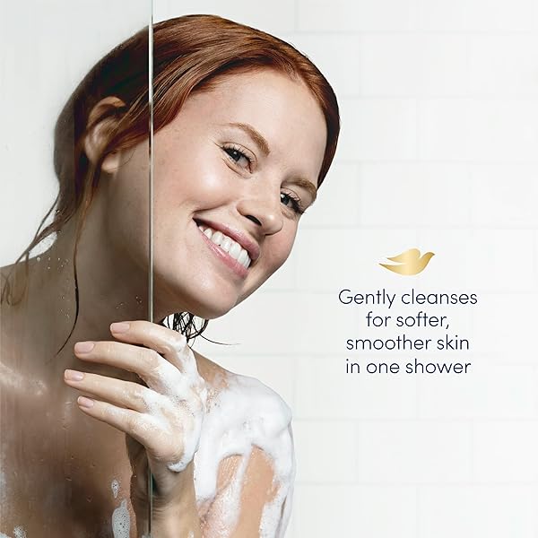 Get that glowing skin you've always wanted with this hydrating body wash! Infused with plant-based moisturizers, it will leave your skin feeling soft and smooth after just one shower. Say goodbye to dry skin with this 720 ml bottle!
