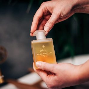 d1c163deb79b4f2caa90238082adbd8dtplv-tulkllf4y5-origin-jpeg.jpeg ✨Unwind with this luxurious spa oil! 🌿Made with natural, vegan ingredients that are cruelty-free and eco-friendly. 💧Get ready to relax in the bath or shower with this deep relaxation oil! #selfcare #ve