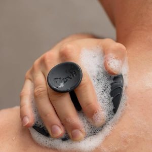 d414c7a7294140fb9c02ebf7b0f5d2eftplv-tulkllf4y5-origin-jpeg.jpeg Get the Ultimate Silicone Body Scrubber for Sensitive Skin! 🌿 Exfoliate with ease using the Extra-Long Lathering Bristles and Eco-Friendly design. Say goodbye to rough skin and hello to a luxurious shower experience! #