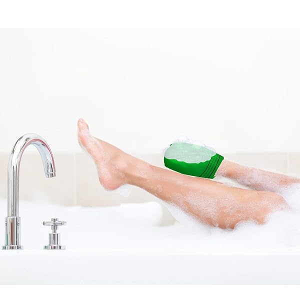 Get glowing skin with these Korean exfoliating washcloths! Say goodbye to dead skin, calluses, and blackheads. Cleanse your pores and reduce acne breakouts with this set of 8 scrubbing cloths. #skincare #