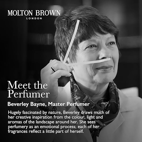 🍊🚿 Elevate your shower routine with this zesty Orange & Bergamot Bath Gel! Perfect for a refreshing cleanse and fruity fragrance boost! #showeressential #zestyfresh