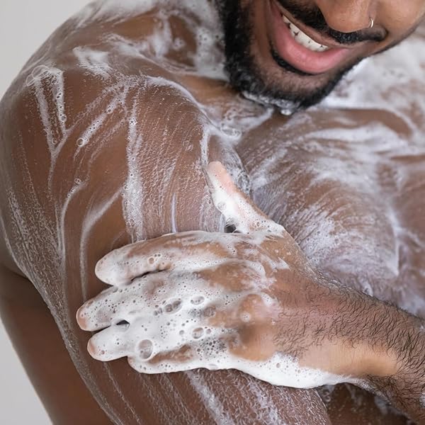 🚿 Elevate your shower routine with this luxurious Palo Santo body wash for men! 🌿✨ Experience the rich fragrance in every lather - 473ml of pure indulgence! 💦 #luxurybodywash #mens
