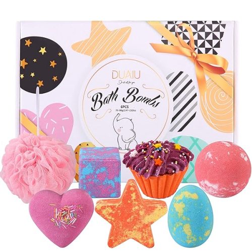 Get ready for a fun and fizzy bath time experience with these 6 amazing bath bombs! Packed with organic ingredients, essential oils, and kid-friendly fruity scents. Plus, a bonus bathing mesh ball for extra fun! #Bath