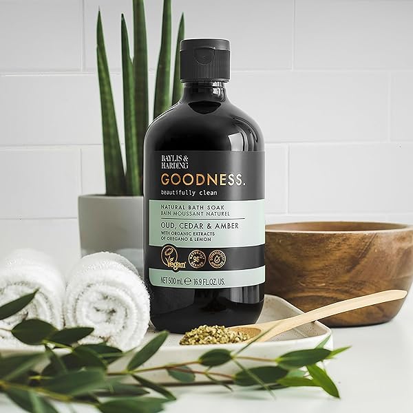 Luxurious bath soak with the perfect blend of Oud, Cedar, and Amber! 🛁✨ 500 ml each in a pack of 3, vegan friendly for a guilt-free pampering session! #bathgoals #vegan