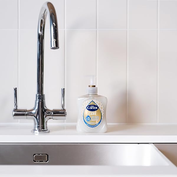 🌟 Keep Hands Soft & Clean with Moisturising Antibacterial Hand Wash! 💦 3x More Moisturisers for Ultimate Hydration & Protection! 🧼 Stock up with Bulk Buy Pack of 6 x 250ml