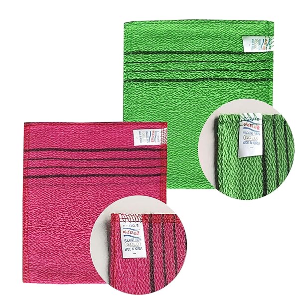 Get glowing skin with these colorful Asian exfoliating washcloths! Say goodbye to dull skin and hello to a radiant glow. Pack includes 8 cloths in vibrant red and green colors. #skincare #exfoliate #glow