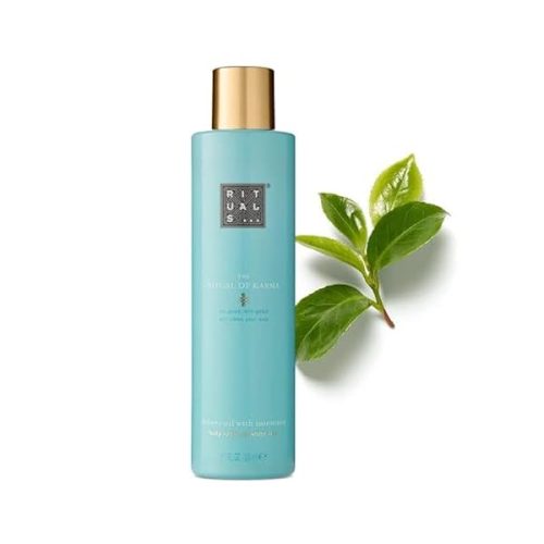 Get that glowing skin you deserve with this luxurious shower oil! The Ritual of Karma Shower Oil is the perfect way to pamper yourself and feel refreshed. 200ml of pure indulgence in every bottle. #selfcare #skincare #lux